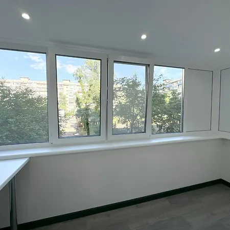 Artal On Obolonskyi Avenue 16 Apartment